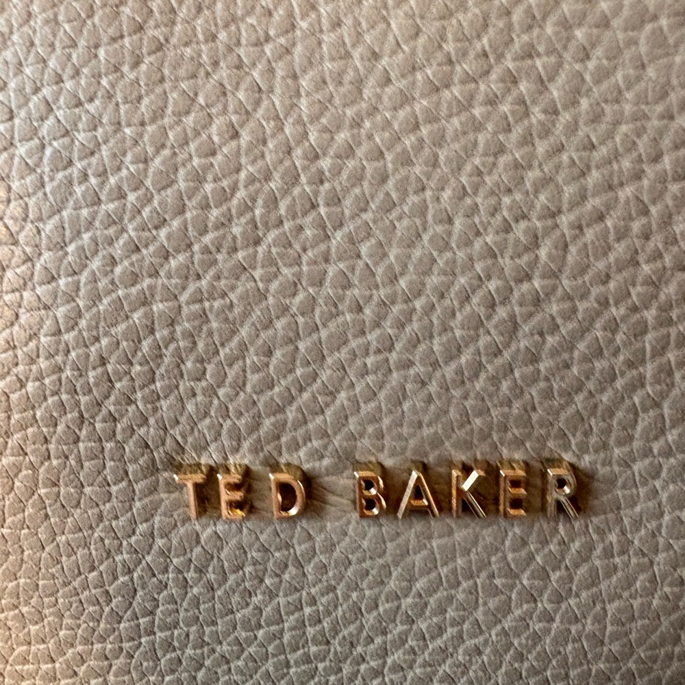 Ted Baker Beige Leather Crossbody Bag with Gold Accents - Picture 3 of 9